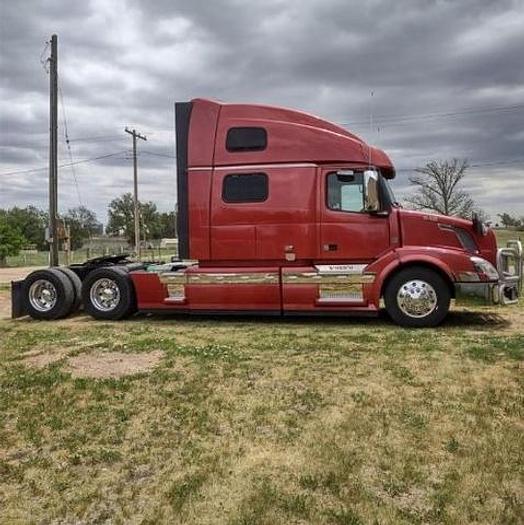Used 2015 Volvo VNL64T780