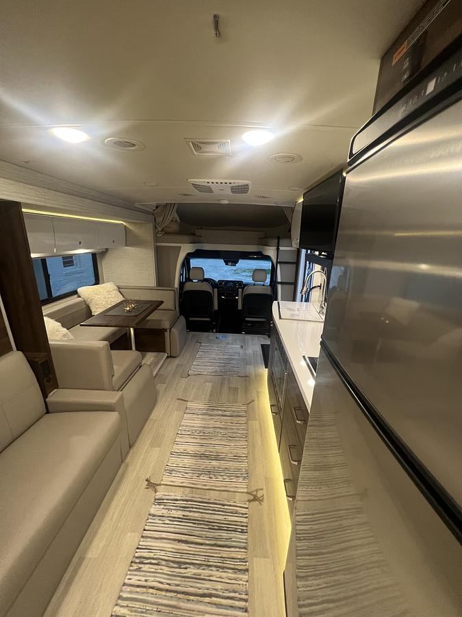 Used 2021 Winnebago View 24D Class C Motorhome