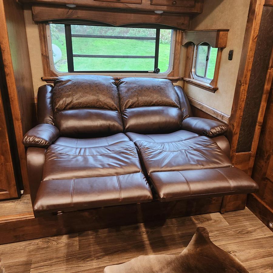 Used 2021 Elite Outback