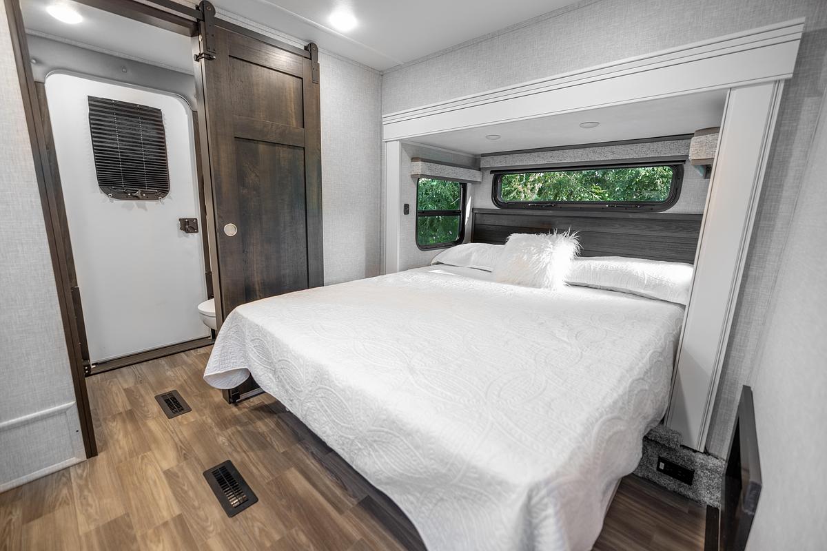 Used 2024 Jayco North Point 390CKDS Fifth Wheel