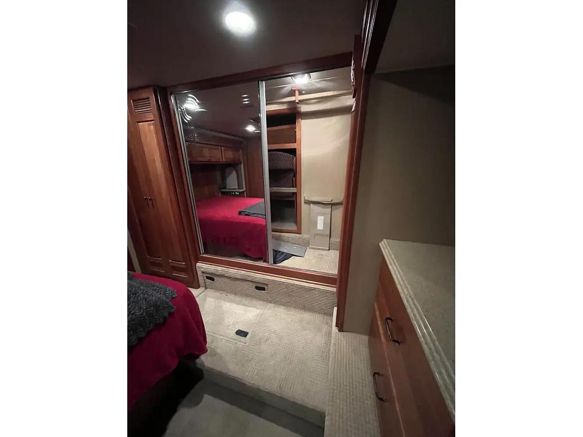 Used 2008 Monaco Dynasty Squire IV