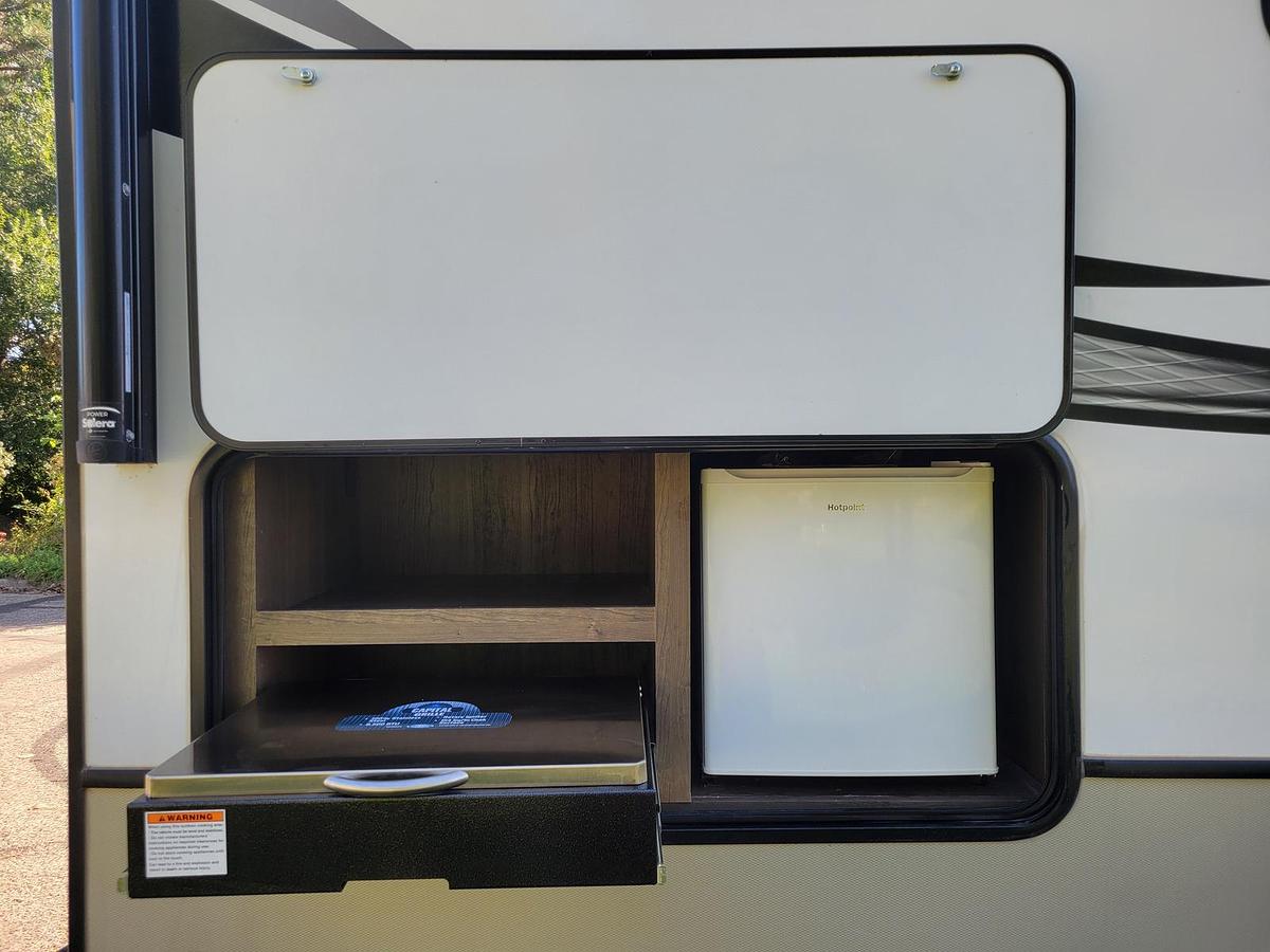 Used 2022 Keystone Cougar 364BHL