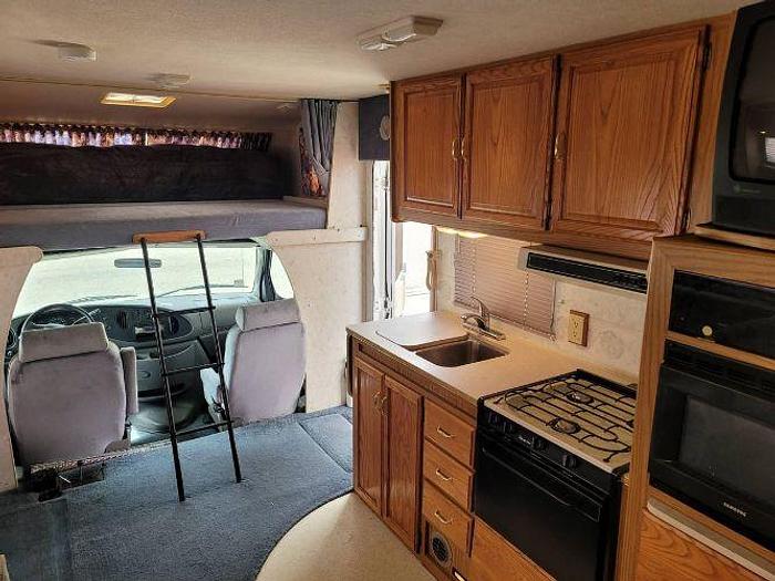 Used 1999 Winnebago Minnie Winnie