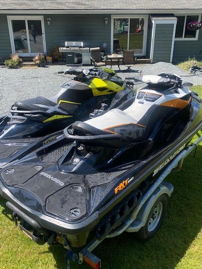 Used 2012 Seadoo RXP-X 260 & 2012 Seadoo RXT 260