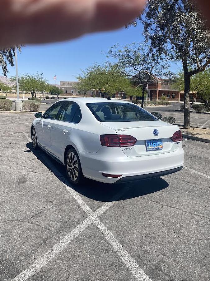 Used 2013 Volkswagen Jetta Hybrid SEL Premium