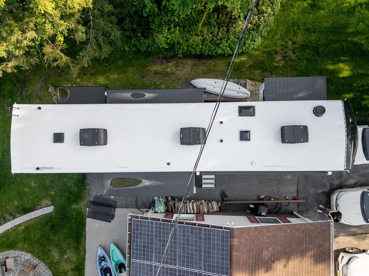 Used 2024 Jayco Northpoint 390CKDS Fifth Wheel