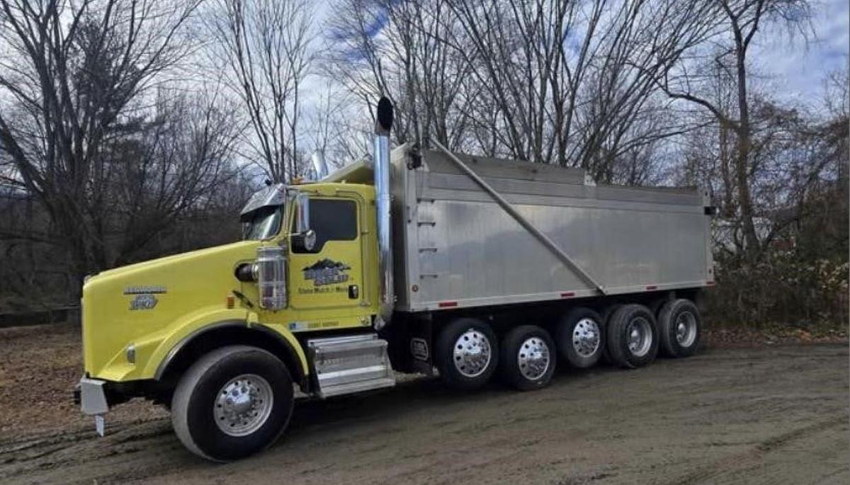 Used 2015 Kenworth T800 Dump Truck
