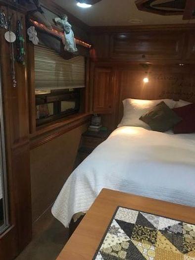 Used 2007 Fore Travel Phenix 45.