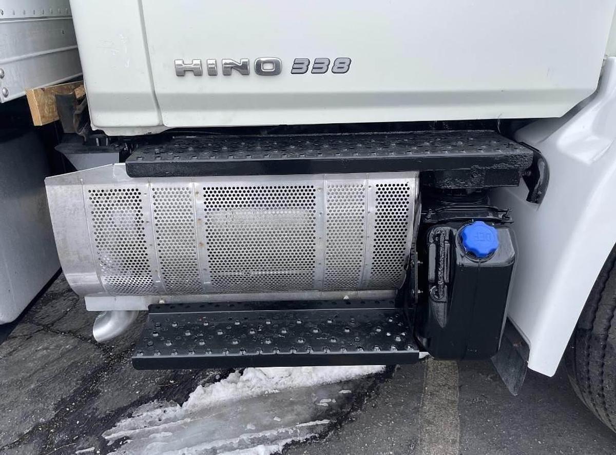 Used 2013 Hino 338 Box Truck