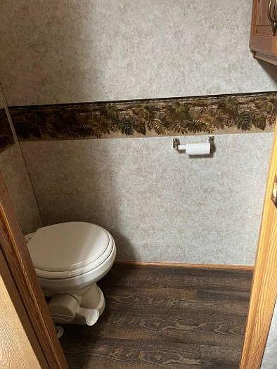 Used 2005 Keystone Montana Mountaineer