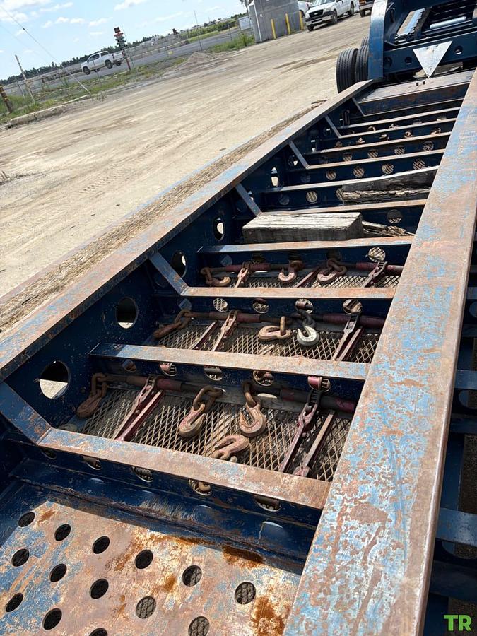Used 2008 Cozad 28 Ft x 10 In Equipment Trailer