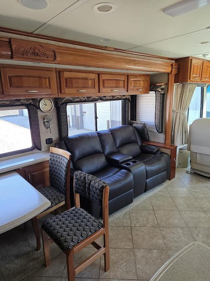Used 2009 Holiday Rambler Scepter 42PDQ Class A Motorhome