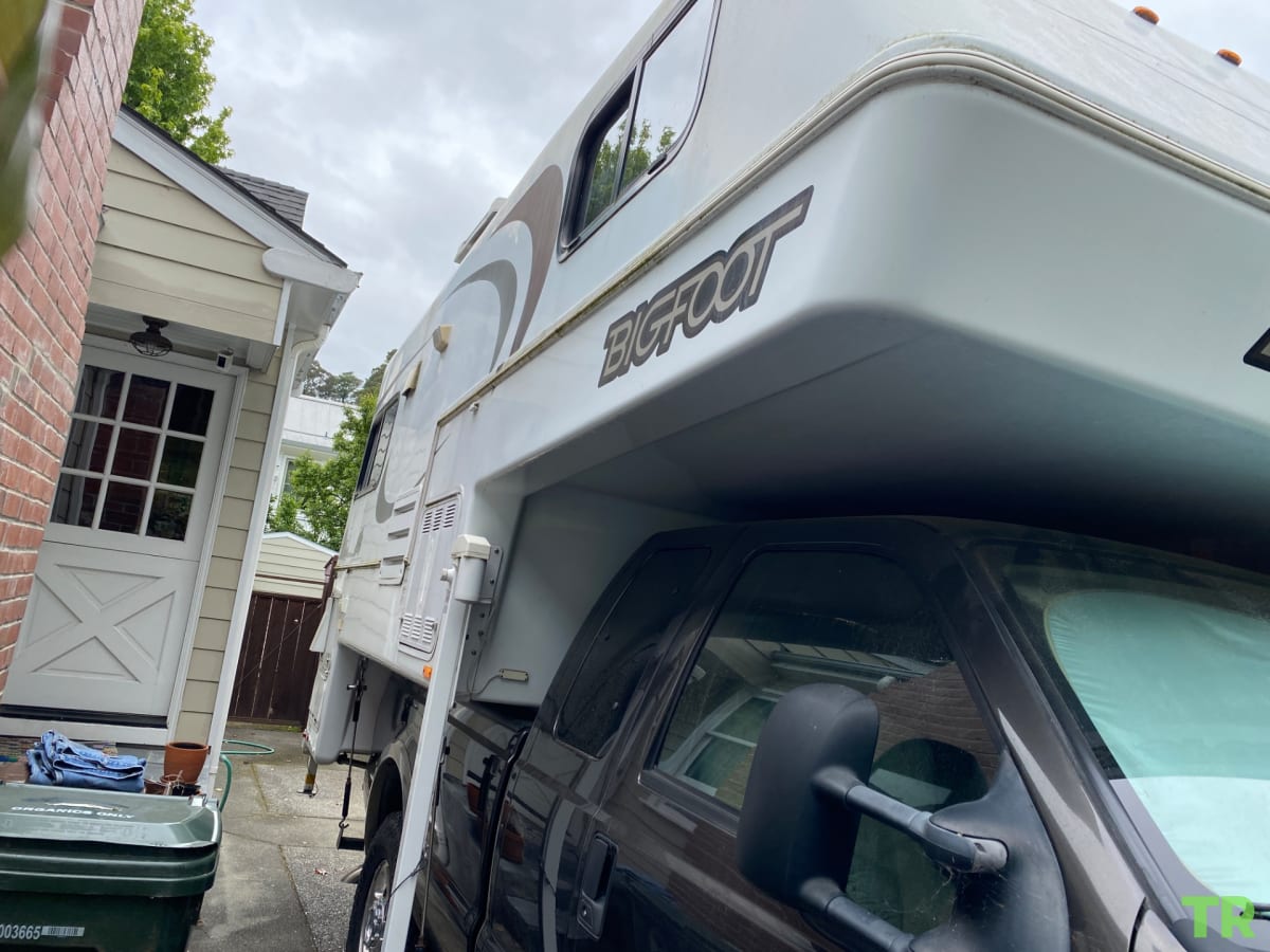 Used 2007 Bigfoot 24C10.4 Truck Camper | Four-Season | Solar Equipped | Generator | Dry Bath