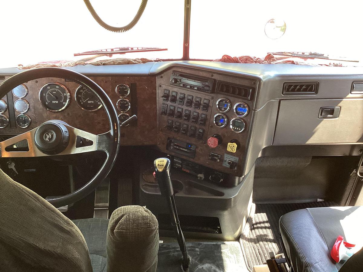 Used 1998 INTERNATIONAL 9400