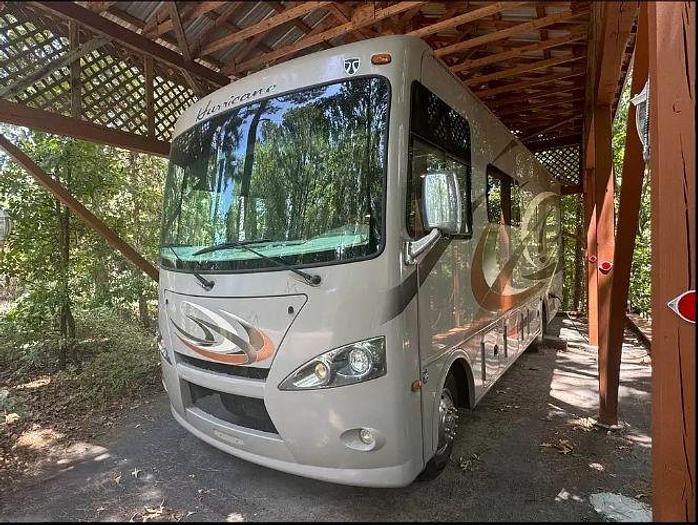 Used 2015 Thor Motor Coach Hurricane 27K