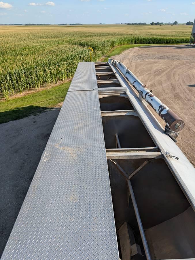 Used 2005 CEI Pacer 24 Ton Feed Trailer