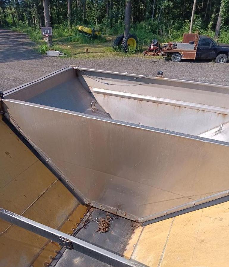 Used 2009 AG-CHEM ROGATOR 1386 Self Propelled Sprayer