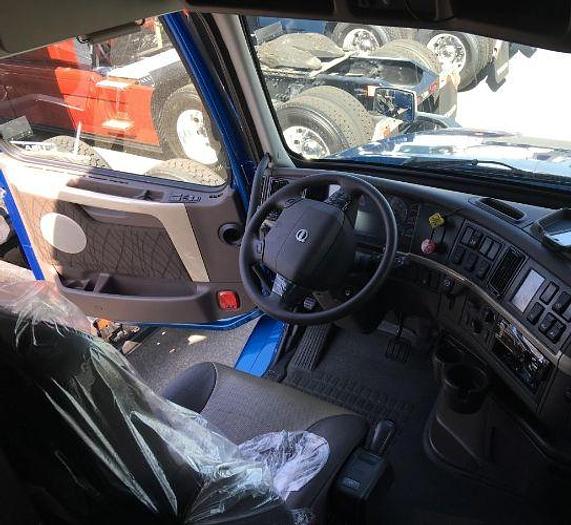 Used 2016 Volvo VNL42T780