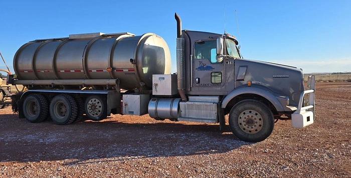 Used 2012 KENWORTH T800
