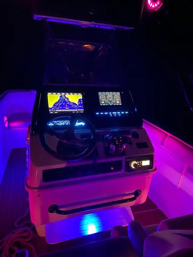 Used 1998 Scarab 302 Center Console