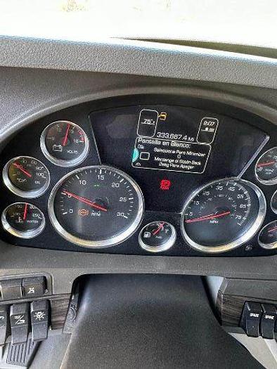 Used 2017 KENWORTH T880