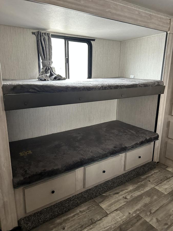 Used 2023 Forest River Sandpiper 388BHBD