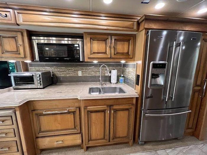 Used 2018 Tiffin Motorhomes Phaeton 37BH