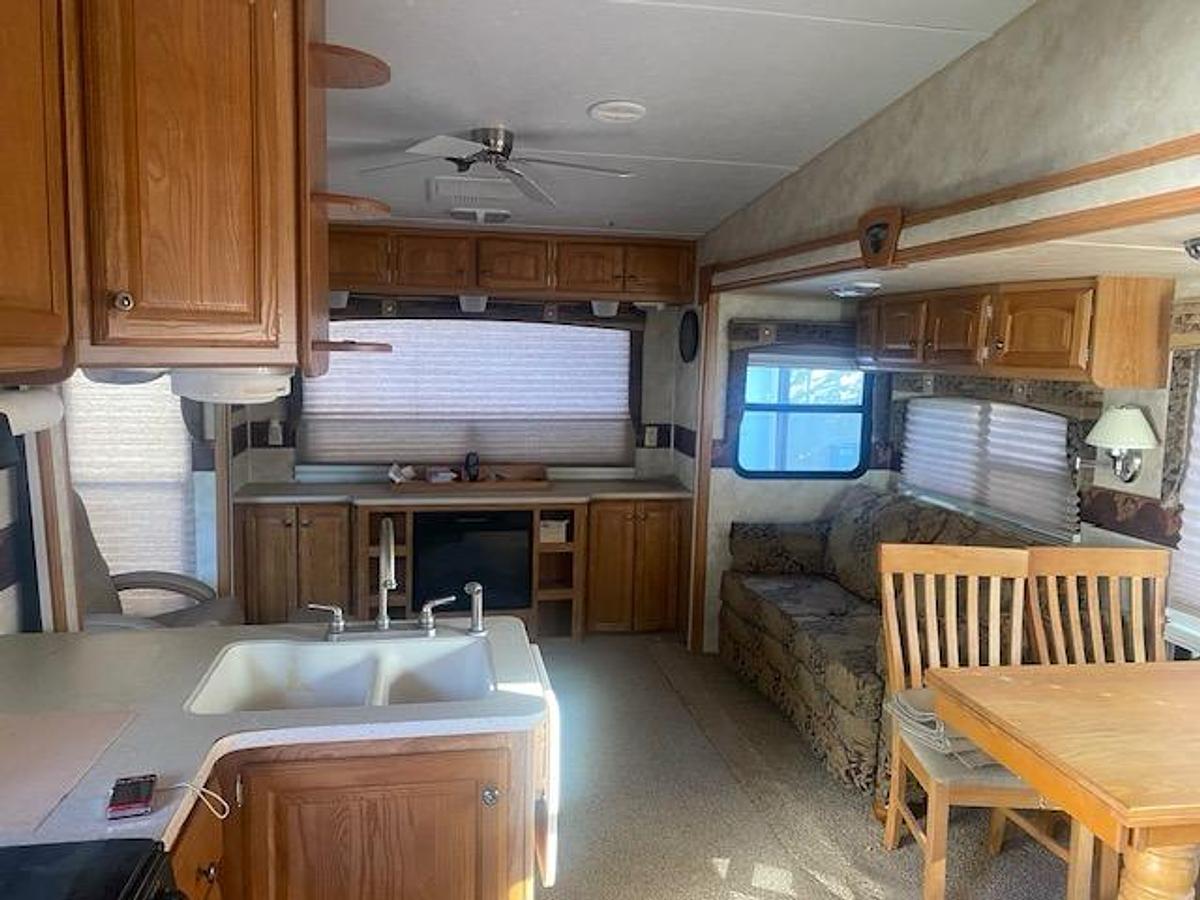 Used 2010 Palomino Sabre Fifth Wheel