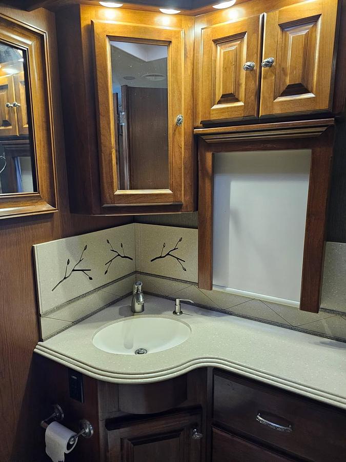 Used 2013 Tiffin Motorhomes Phaeton 40QKH