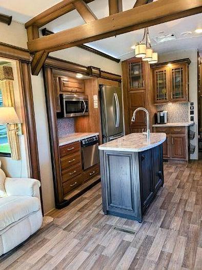 Used 2017 Keystone Montana Legacy 3661RL