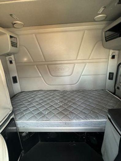 Used 2019 Peterbilt 579