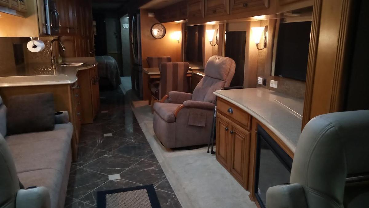 Used 2013 Newmar Dutch Star 4318