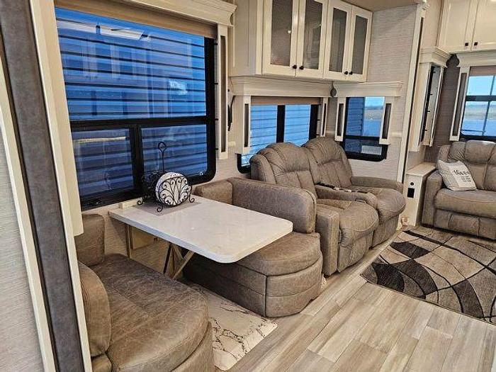 Used 2022 Vanleigh Beacon 39GBB