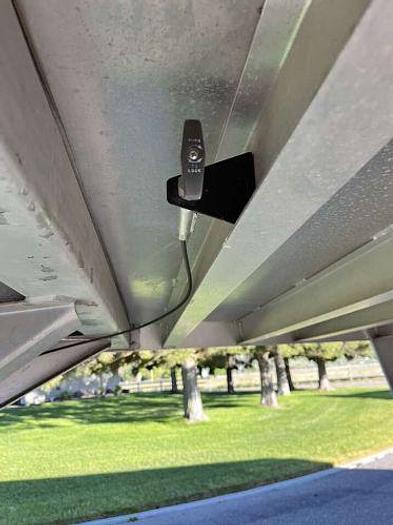 Used 2005 4 Star 3 HORSE