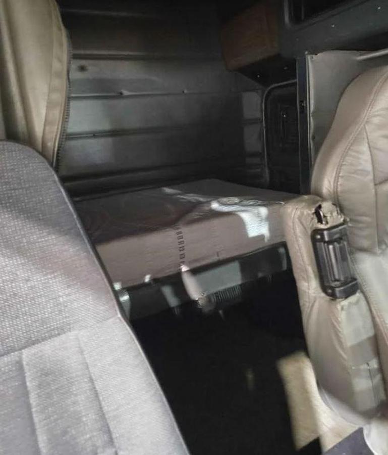 Used 1999 Peterbilt 379 Sleeper Semi Truck