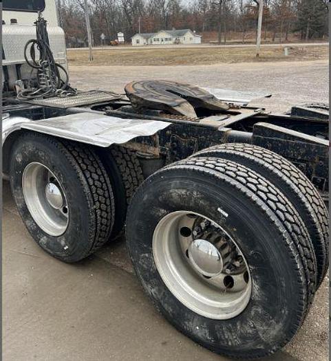 Used 2013 Peterbilt 388