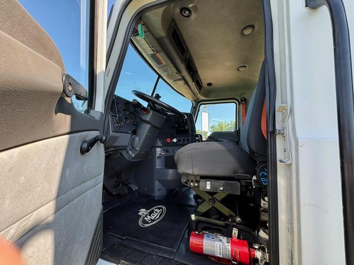 Used 2009 Mack