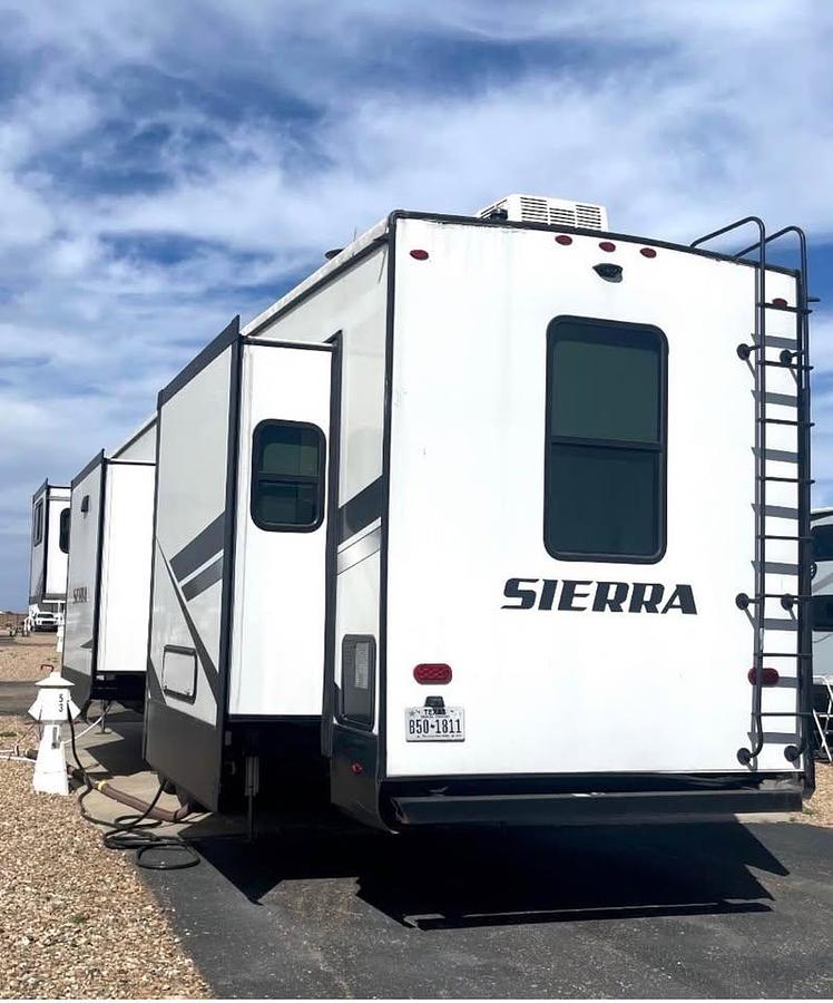 Used 2021 Forest River Sierra