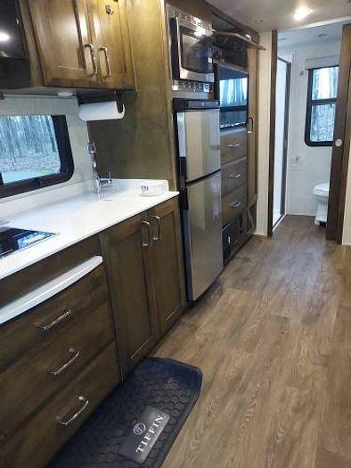 Used 2021 Tiffin Wayfarer RW