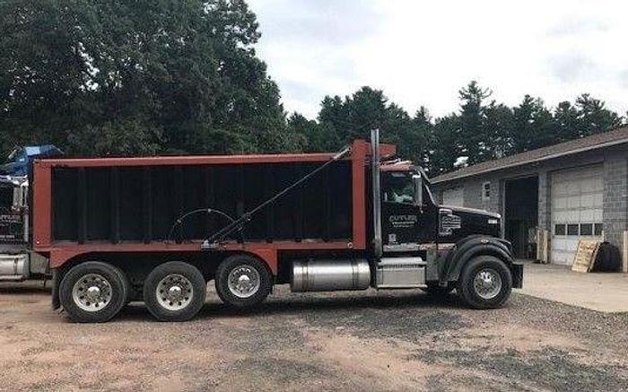 Used 2012 Freightliner Coronado 122