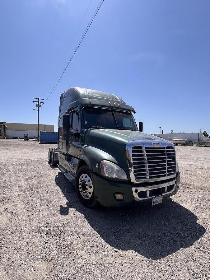 Used 2013 Freightliner 125
