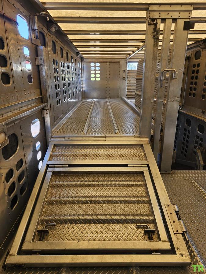 Used 2016 Wilson Cattle Trailer