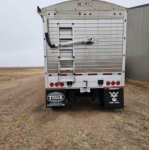 Used 2017 Wilson DWH-650 Hopper Bottom Trailer