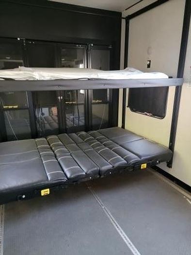 Used 2022 Alliance RV Valor 40V13