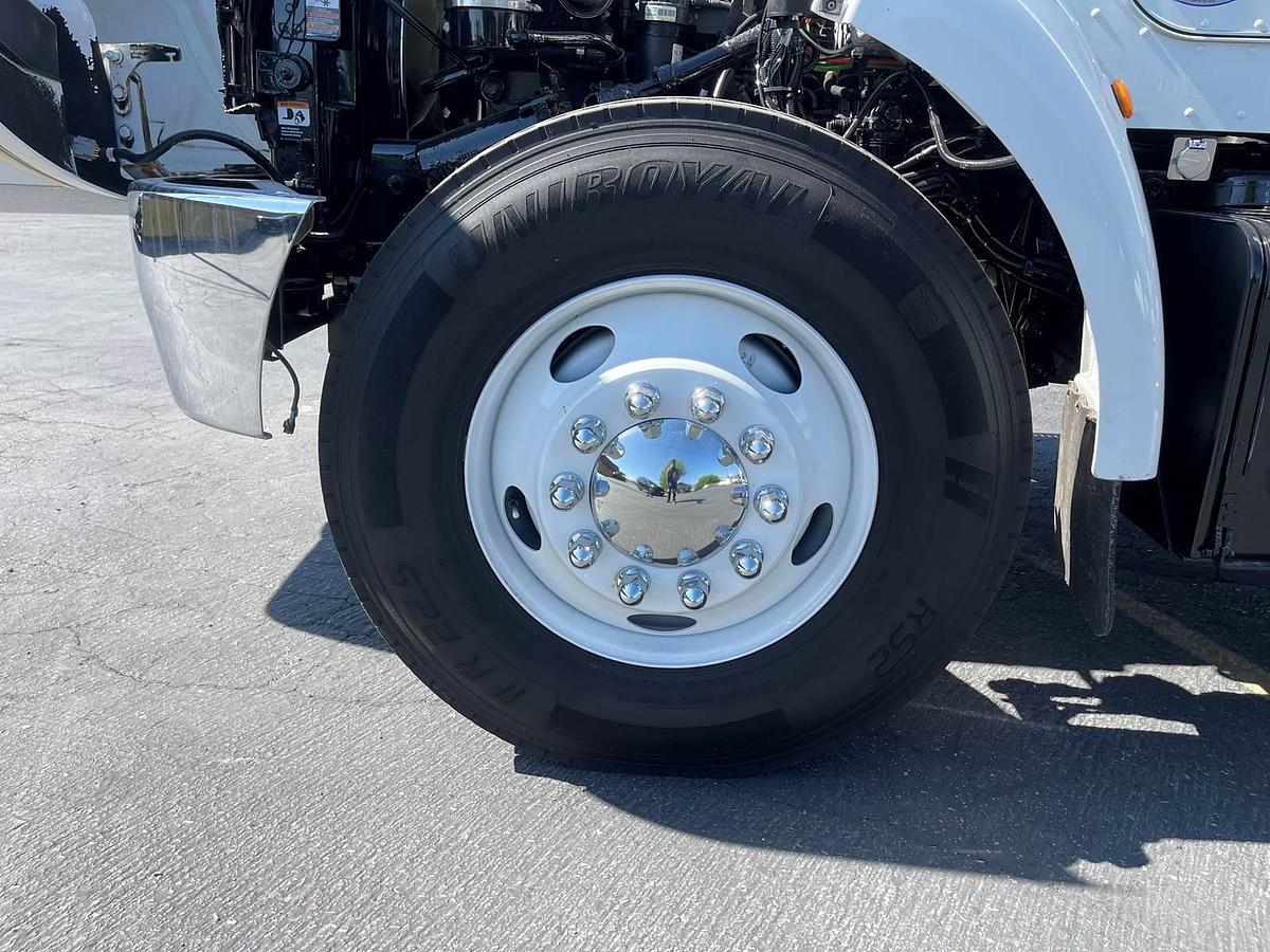 Used 2016 Peterbilt 330 Box Truck