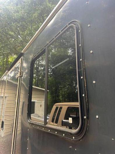 Used 1999 Wells Cargo EW2022