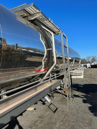 Used 1995 STE MC307 5,000 gallon insulated chemical trailer