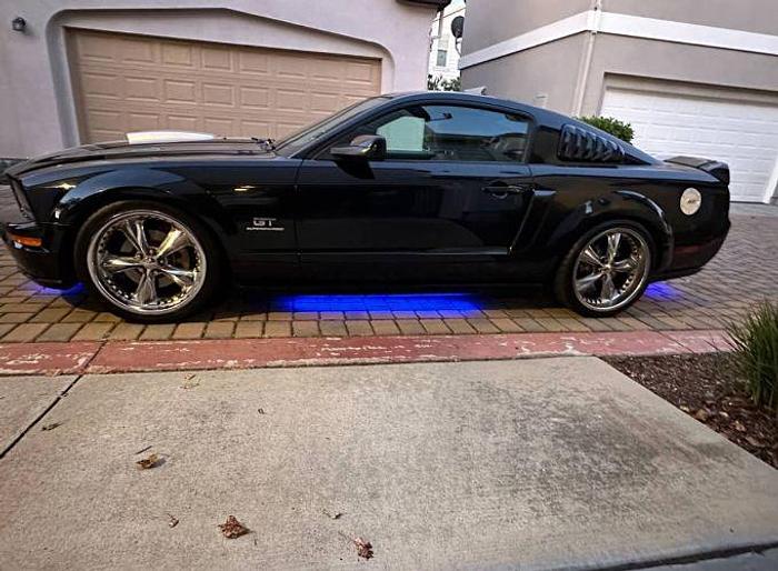Used 2006 Ford Mustang GT Deluxe