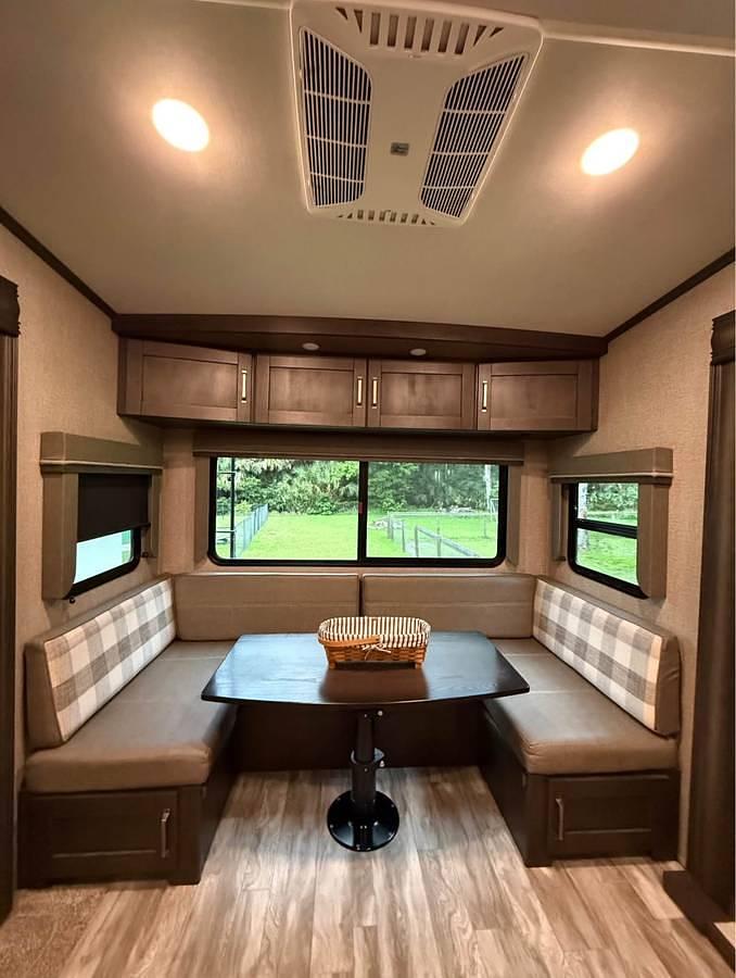 Used 2021 Grand Design Reflection 31MB