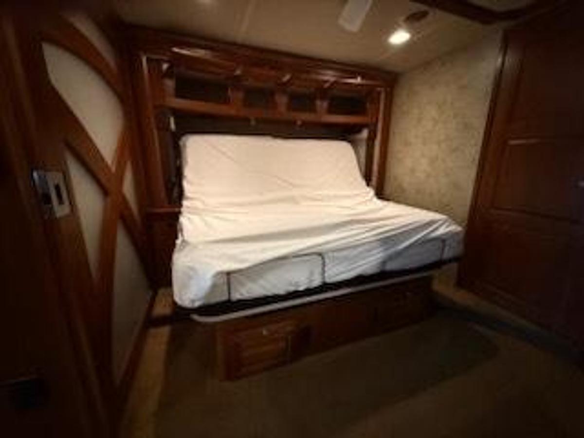 Used 2011 Winnebago Tour 42QD Class A Motorhome